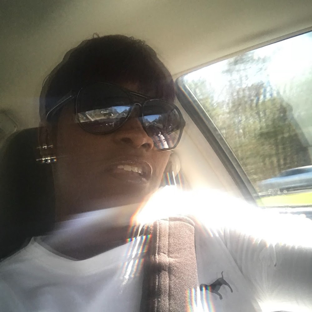 Meet your Posher, Latisha